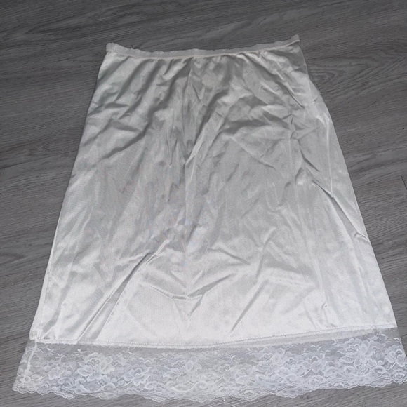 White lace trim midi slip skirt medium - Picture 2 of 8